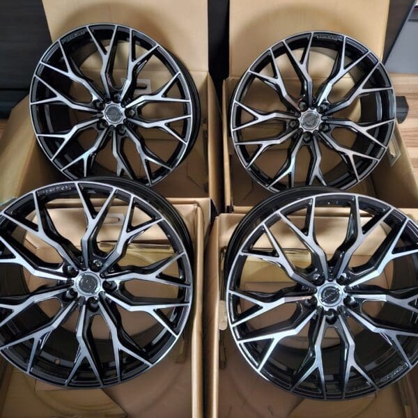 CONCAVER CVR1 22x9 ET39 + 22x10 ET45 5x108 cb74.1 OUTLET (kmpl) (EE)